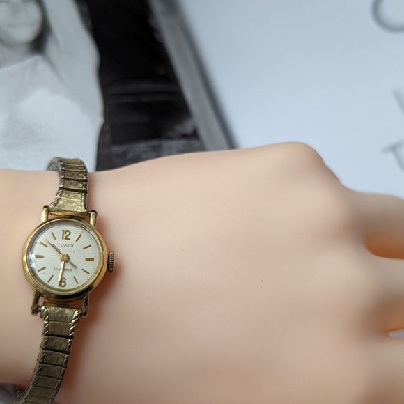 Timex Watch Stretchable Bracelet Wind Up ART Deco Mechanical and is Working Anti - Picture 8 of 9